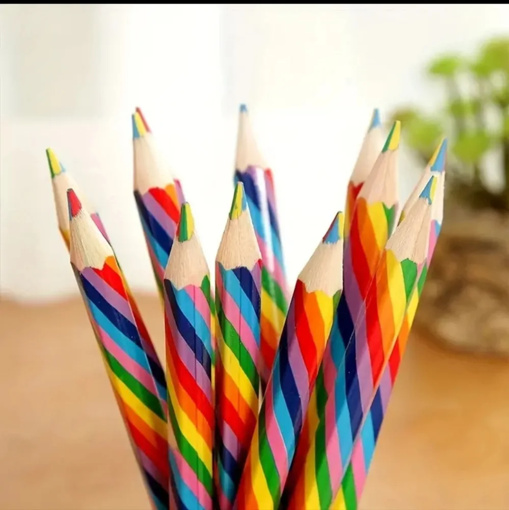 🍄Rainbow Colors Writing Pencils